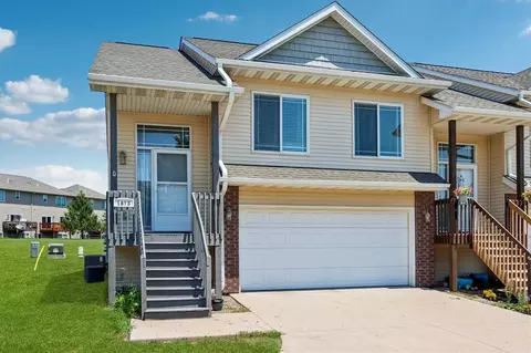1873 Goose Lake Cir, North Liberty, IA 52317