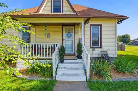 Exterior - 131 E 2nd St, Riverside, IA 52327 photo 3 of 10