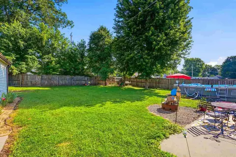 Exterior - 131 E 2nd St, Riverside, IA 52327 photo 6 of 10