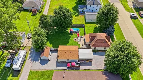 View/Area - 131 E 2nd St, Riverside, IA 52327 photo 3 of 11