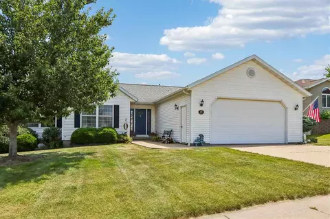 409 Page St, Williamsburg, IA 52361