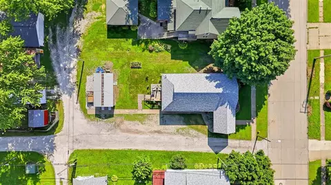 View/Area - 302 E 2nd St, Washington, IA 52353 photo 2 of 11