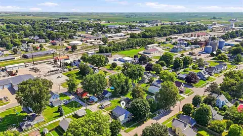 View/Area - 302 E 2nd St, Washington, IA 52353 photo 10 of 11