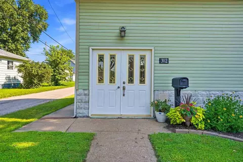 Other - 302 E 2nd St, Washington, IA 52353 photo 5 of 6