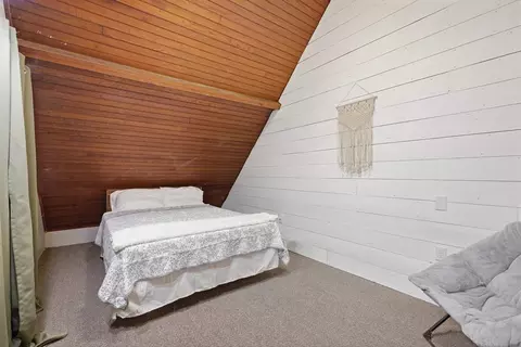 Bedroom - 302 E 2nd St, Washington, IA 52353 photo 1 of 7