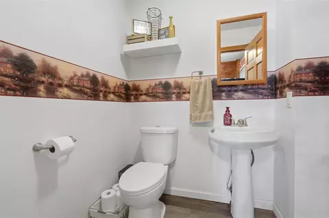 Bath - 302 E 2nd St, Washington, IA 52353 photo 1 of 4