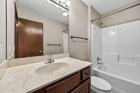 Bath - 2050 Hillside Dr, Ely, IA 52227 photo 2 of 3