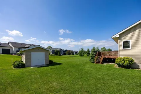 Exterior - 2050 Hillside Dr, Ely, IA 52227 photo 5 of 7