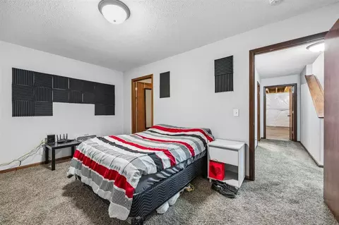 Bedroom - 2050 Hillside Dr, Ely, IA 52227 photo 6 of 6
