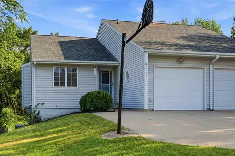 1945 S Ridge Dr, Coralville, IA 52241