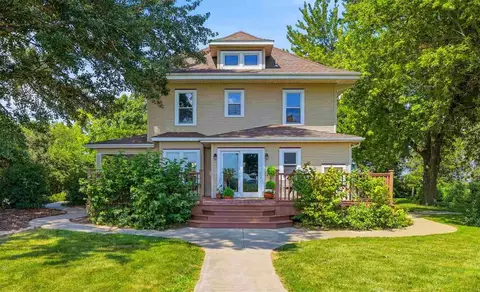 3119 320th St, Wellman, IA 52356