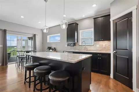 Kitchen - 3065 Ridgeview Dr, Ely, IA 52227 photo 3 of 5