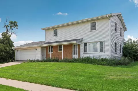 809 18th Ave SW, Cedar Rapids, IA 52404