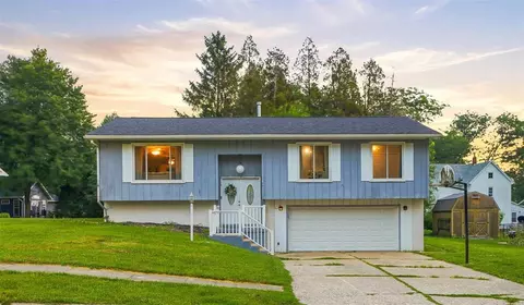 1104 N Miller, West Liberty, IA 52776
