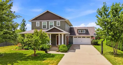1105 Wildcat Ln, Iowa City, IA 52246