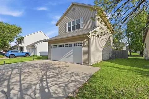 1624 Dickenson Ln, Iowa City, IA 52240