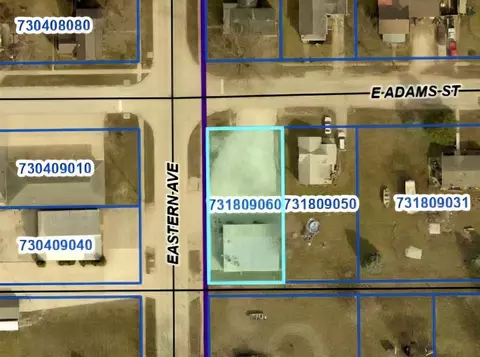 594 Eastern Ave, Marengo, IA 52301