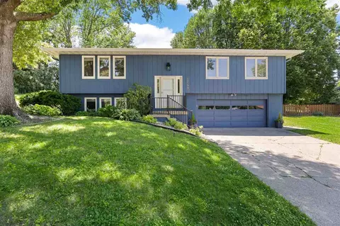 1749 Hafor Dr, Iowa City, IA 52246