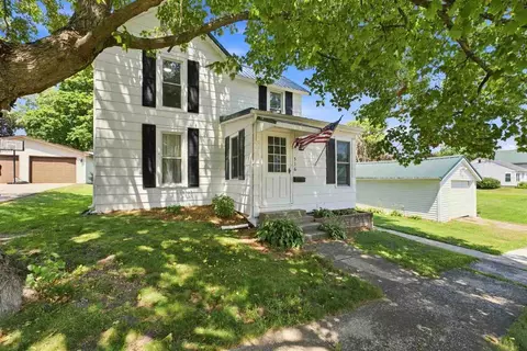 516 Lincoln St, Ainsworth, IA 52201