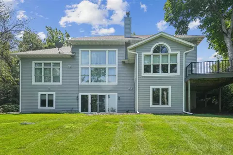 Exterior - 3545 Timber Ridge Trl, Cedar Rapids, IA 52411 photo 6 of 7