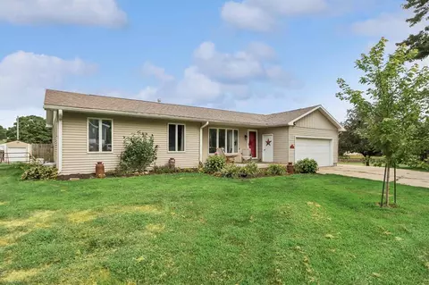 600 S Riggs St, Lone Tree, IA 52755