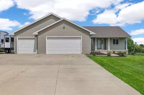 29980 105th St, Anamosa, IA 52205