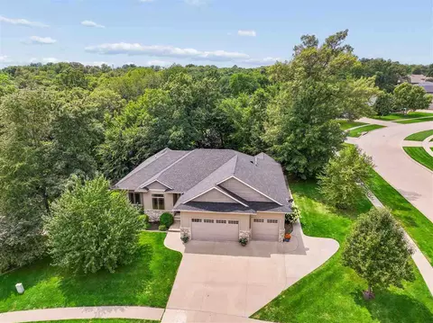 1685 Redbud Cir, North Liberty, IA 52317