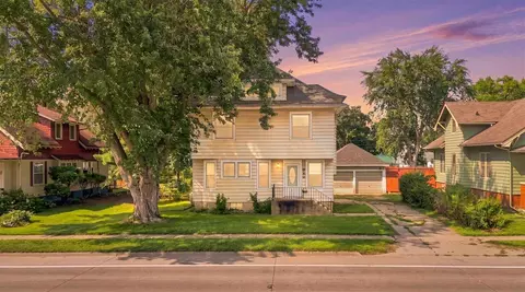 620 E Washington St, Washington, IA 52353