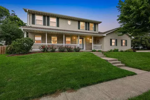 1303 Chamberlain Dr, Iowa City, IA 52240