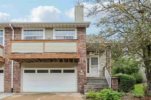1506 Ranier Dr, Iowa City, IA 52246