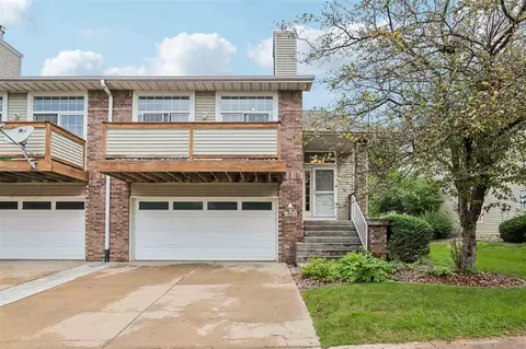 1506 Ranier Dr, Iowa City, IA 52246