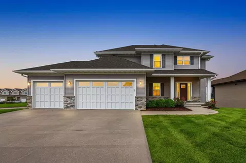 1300 E Tartan Dr, North Liberty, IA 52317