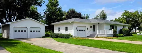 108 H St, Keswick, IA 50136