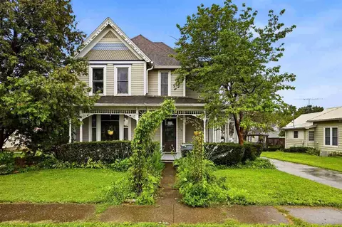 308 E 6th St, West Liberty, IA 52776