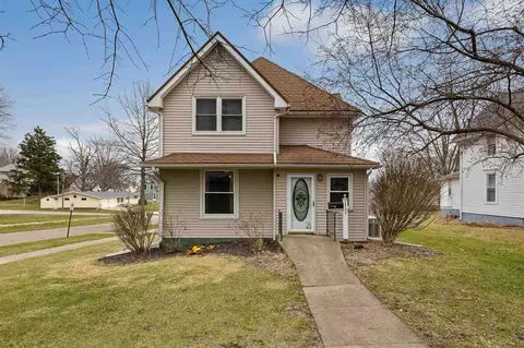 1707 8th Ave, Belle Plaine, IA 52208