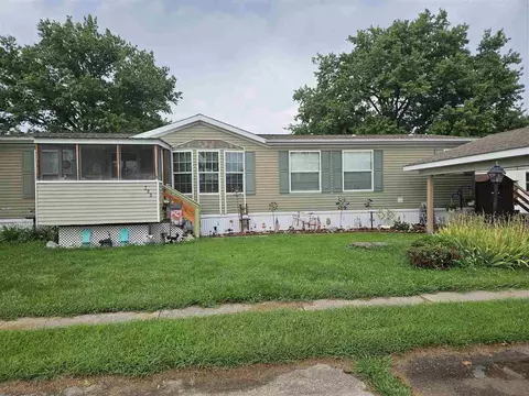 203 Bourdeaux St, Iowacity, IA 52240