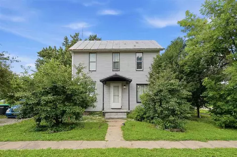 201 S Smith St, Olds, IA 52647