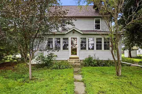 1059 210th, Nichols, IA 52766