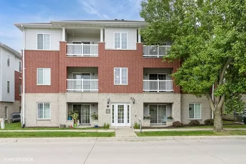 4347 York Pl, Iowa City, IA 52245