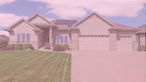 6090 Stags Leap Ln, Marion, IA 52302