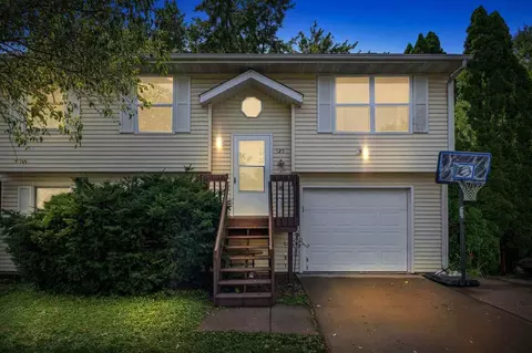 125 Parkview Ct, North Liberty, IA 52317