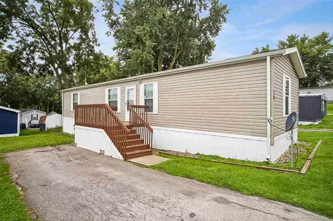 6901 SE 14th St, Des Moines, IA 50320