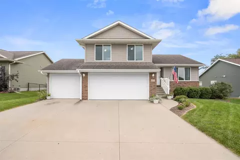 455 E Tartan Dr, North Liberty, IA 52317