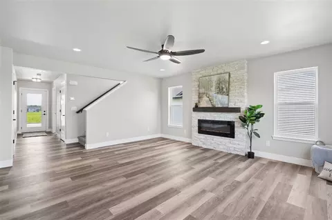Living - 808 Crestview Dr, Solon, IA 52333 photo 1 of 4