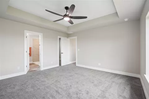 Bedroom - 808 Crestview Dr, Solon, IA 52333 photo 6 of 7