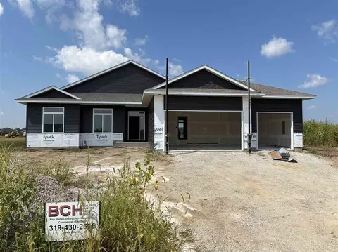 15 N Seven Oaks Rd, North Liberty, IA 52317