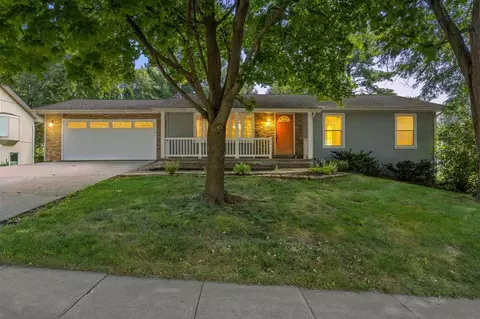 1026 Denbigh Dr, Iowa City, IA 52246