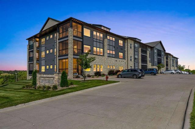 1920 Country Club Dr, Coralville, IA 52241