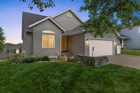 1334 Sweeting Ln, Coralville, IA 52241