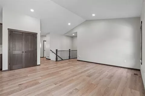 Living - 718 Pointer Cir, Center Point, IA 52213 photo 1 of 4